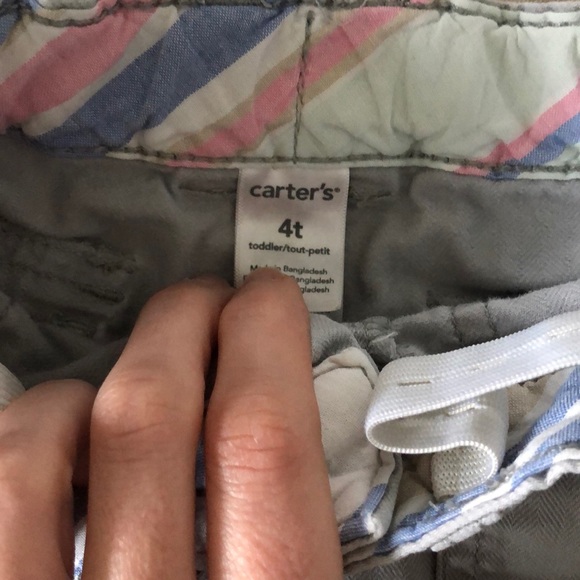 Gray shorts - Picture 2 of 3